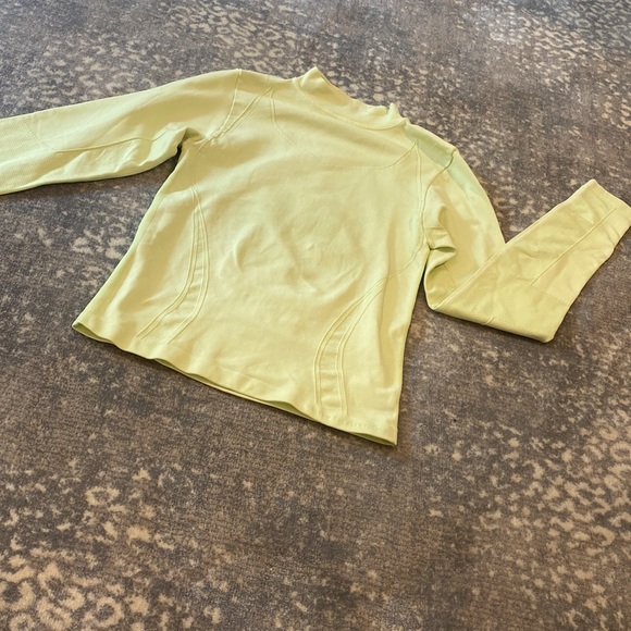 NEW BALANCE LIME GREEN STRETCHY TOP - Picture 4 of 15